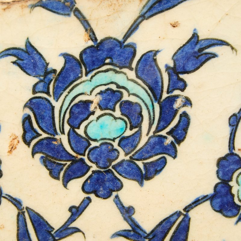 An Iznik Pottery Tile - 图3