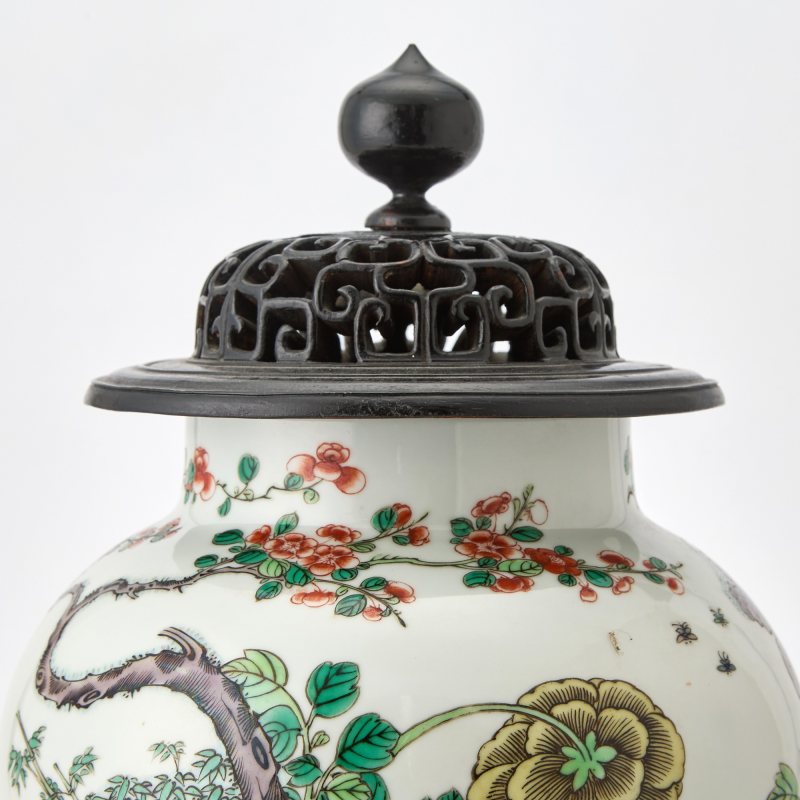 A Chinese Famille Verte Porcelain Baluster Jar - 图3