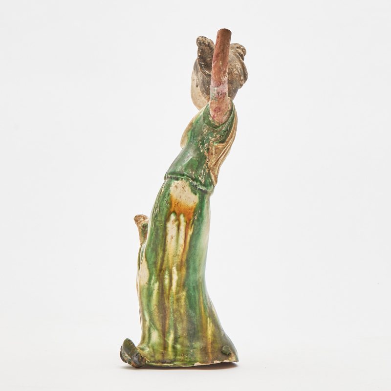 A Chinese Sancai-Glazed Pottery Figure - 图4