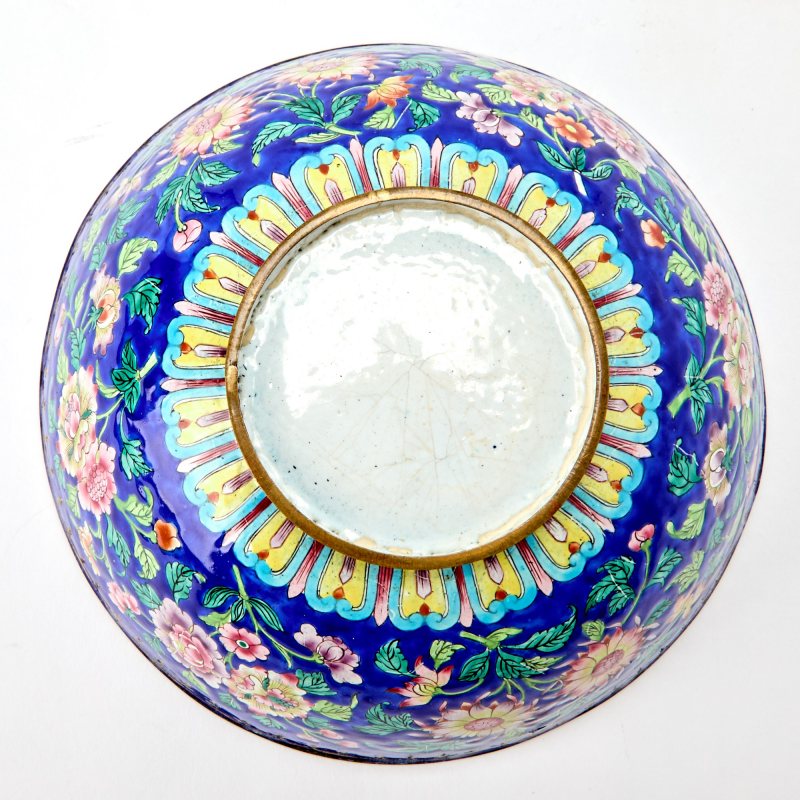 A Pair of Chinese Canton Enamel Bowls - 图6