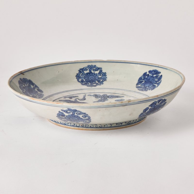 A Chinese Blue and White Porcelain Dish - 图2