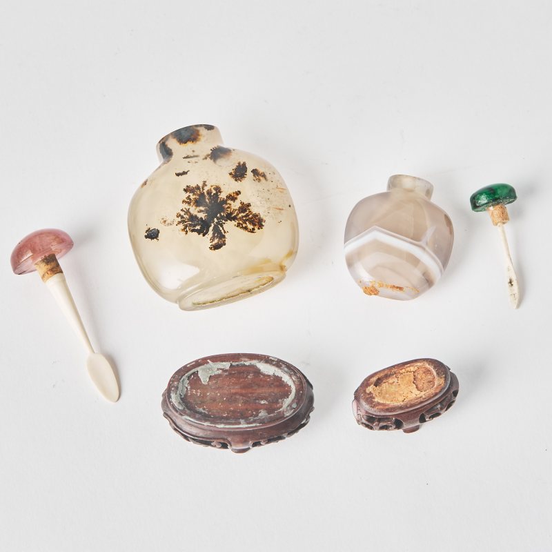 Two Chinese Snuff Bottles - 图3