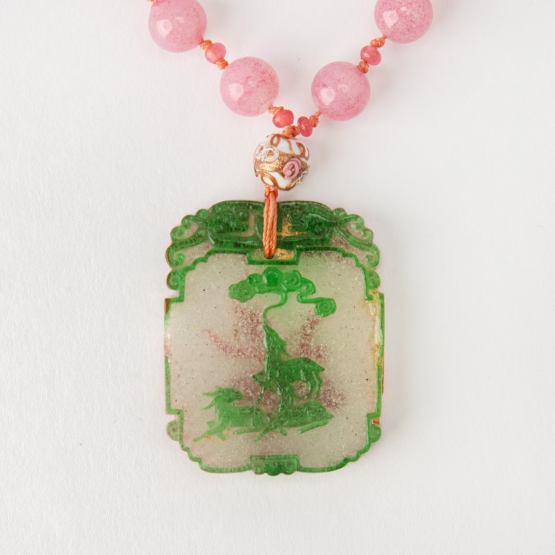 A Chinese Red and Green Overlay Glass Pendant - 图4