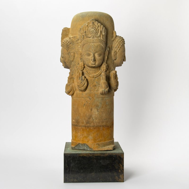 A Rare Nepalese Carved Stone Chaturmukha Lingam - 图1