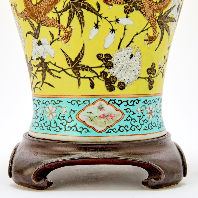 A Pair of Chinese Dayazhai-Style Porcelain Jars - 图5