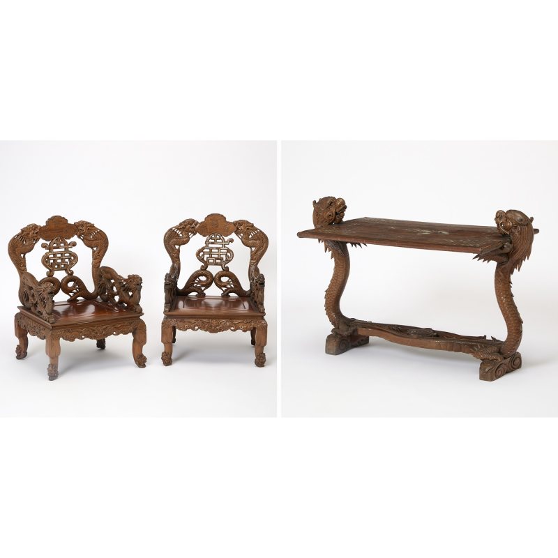 A Pair of Hardwood China Trade Armchairs and Side Table - 图3