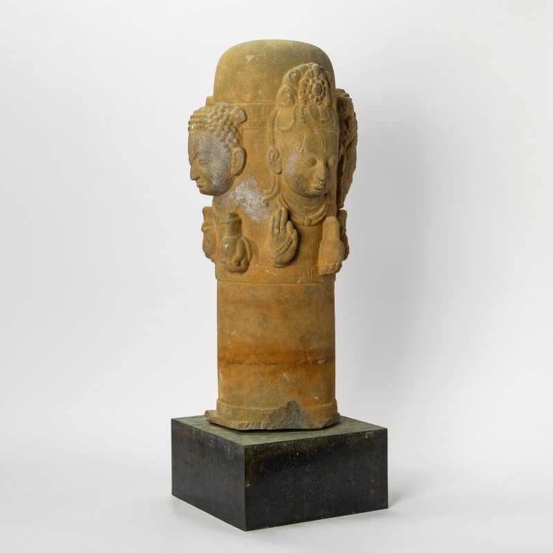 A Rare Nepalese Carved Stone Chaturmukha Lingam - 图4