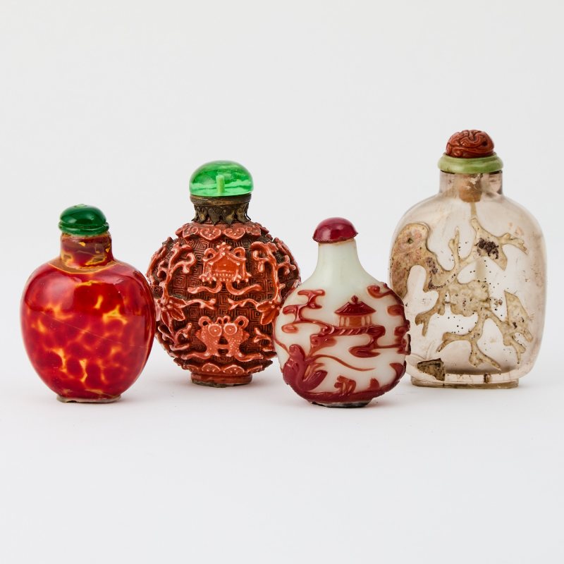 A Group of Chinese Snuff Bottles - 图2