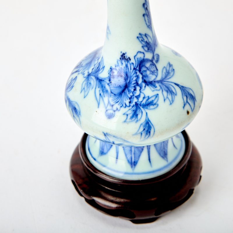 Two Diminutive Chinese Blue and White Porcelain Vases - 图6