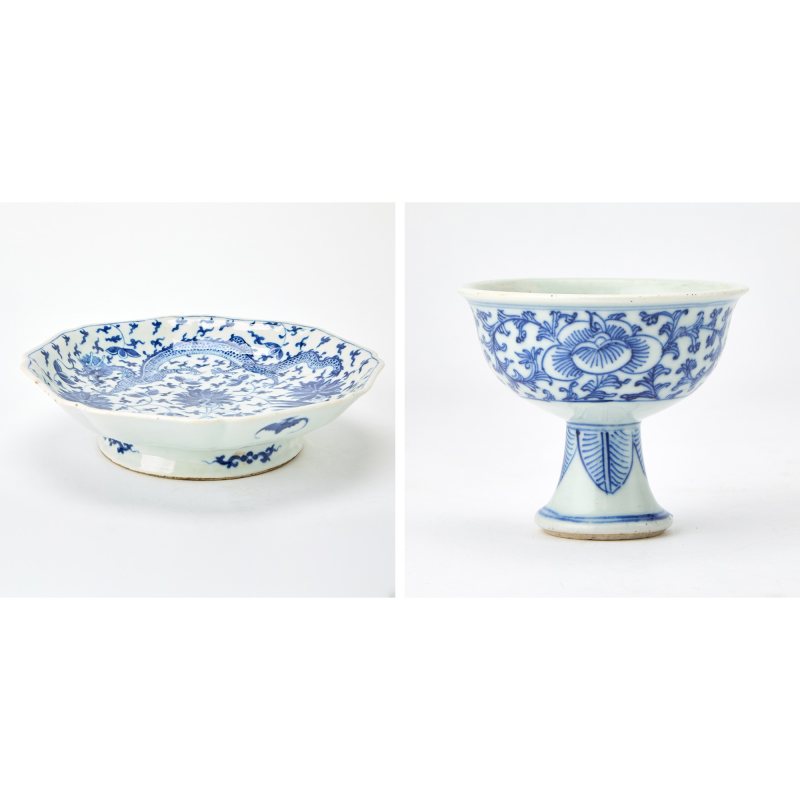 A Chinese Blue and White Porcelain ‘Dragon and Phoenix’ Dish