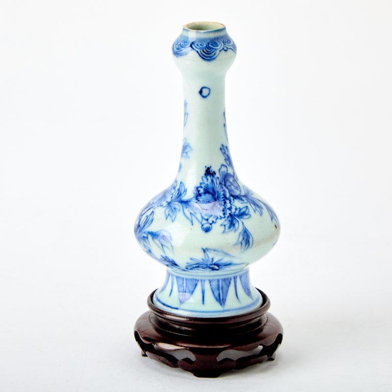 Two Diminutive Chinese Blue and White Porcelain Vases - 图7