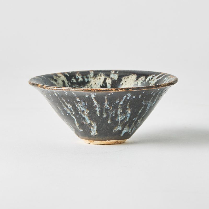 A Chinese Jizhou-Type Glazed Tortoiseshell Tea Bowl - 图4