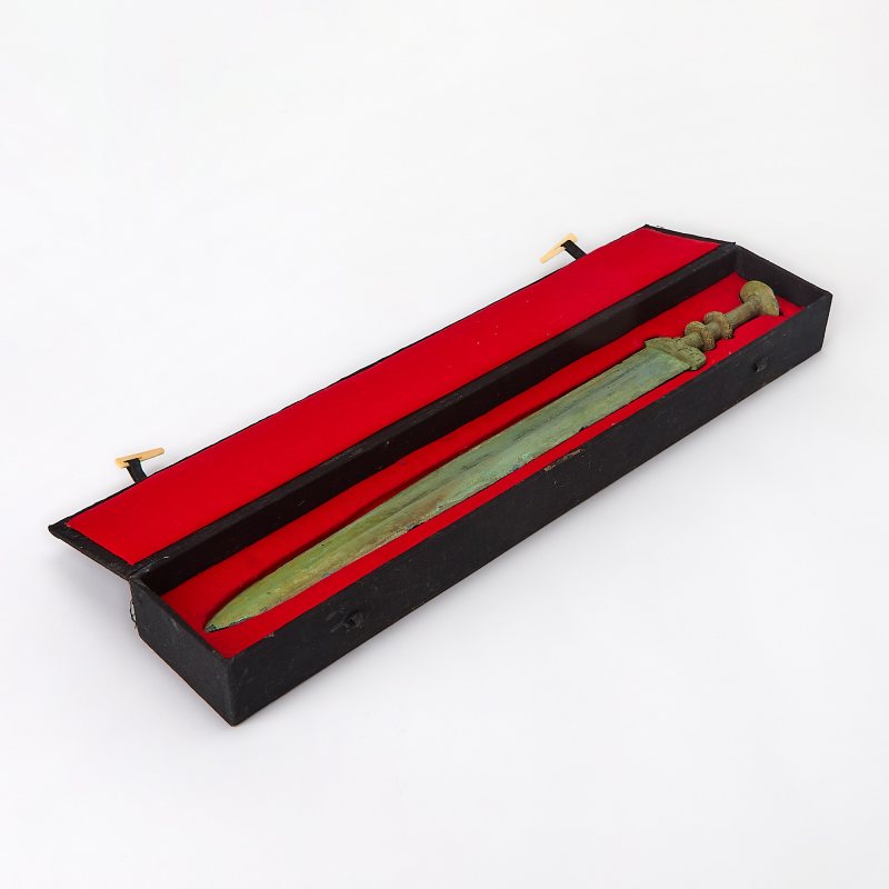A Chinese Bronze Sword - 图1