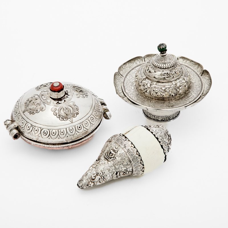 A Group of Tibetan Silver and Mixed Metal Ritual Objects - 图4