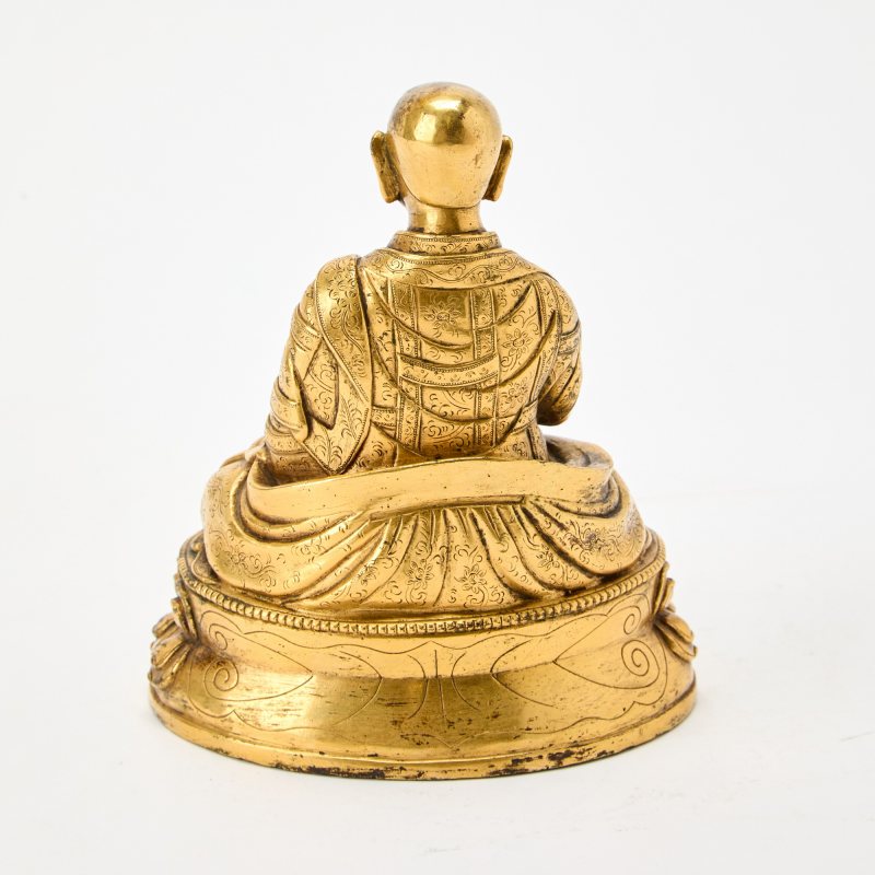 A Tibetan Gilt Bronze Figure of Lama - 图3