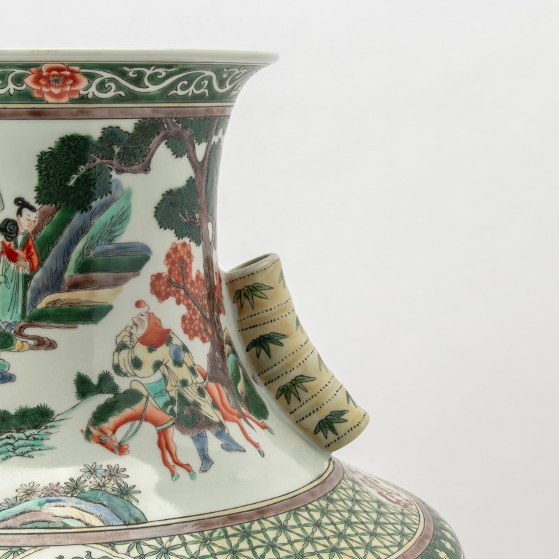 A Large Chinese Famille Verte Porcelain Vase - 图2