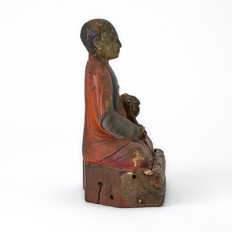 A Tibetan Polychrome Lacquered Wood Figure of a Monk - 图4