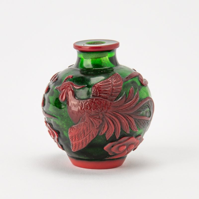 A Chinese Red Overlay Green Glass Snuff Bottle
