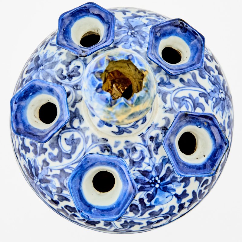 Four Asian Blue and White Porcelain Articles - 图4