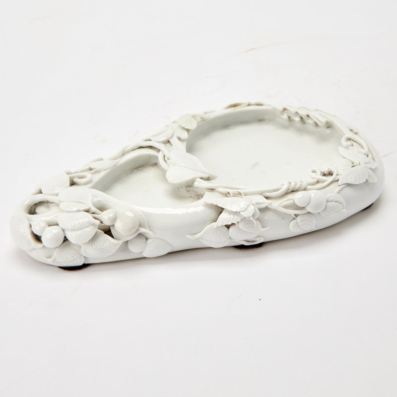 A Chinese Dehua Porcelain Dish