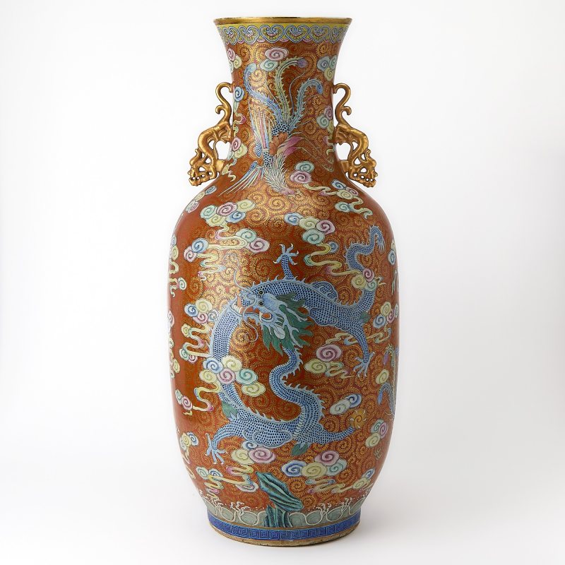 A Large and Finely-Decorated Chinese Famille Rose Porcelain Vase