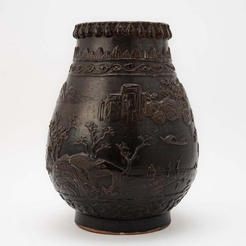 A Chinese Black Glazed Pottery Jar