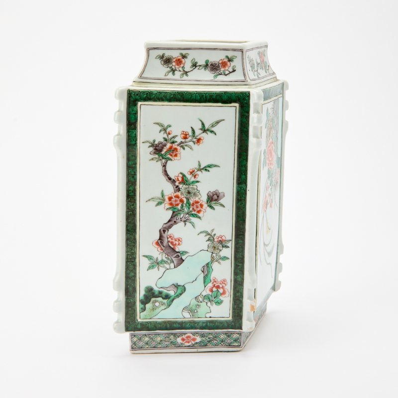 A Chinese Famille Verte Lozenge-Form Porcelain Vase