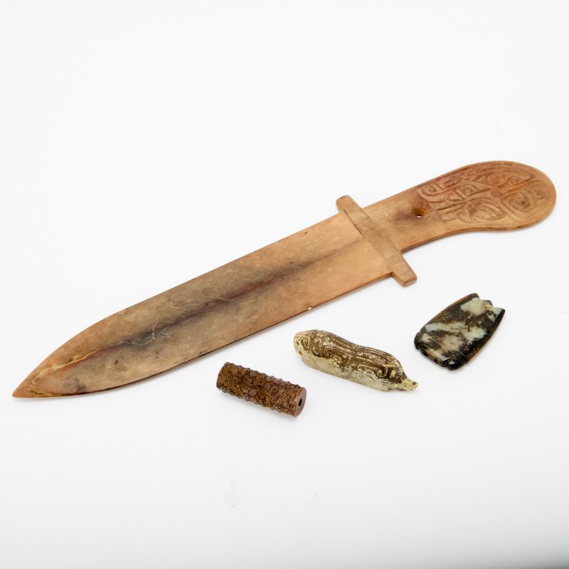 Four Chinese Archaistic Jade Articles