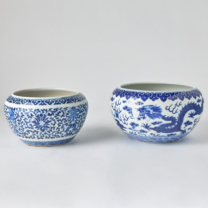 Two Chinese Blue and White Porcelain Alms Bowls - 图4