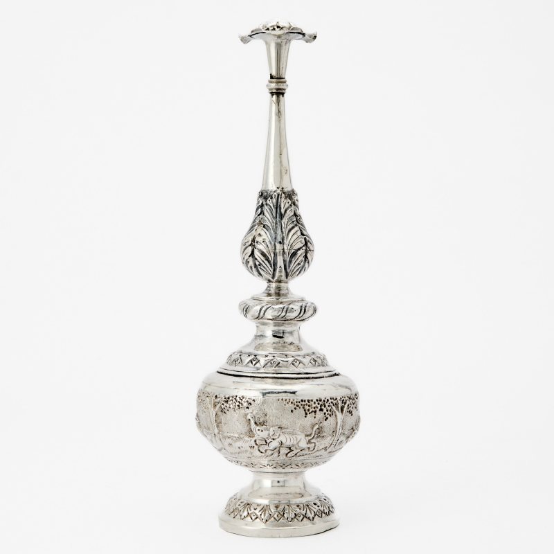 Assorted Group of Indian, Chinese, and Southeast Asian Silver and Silvered Metal Articles - 图10