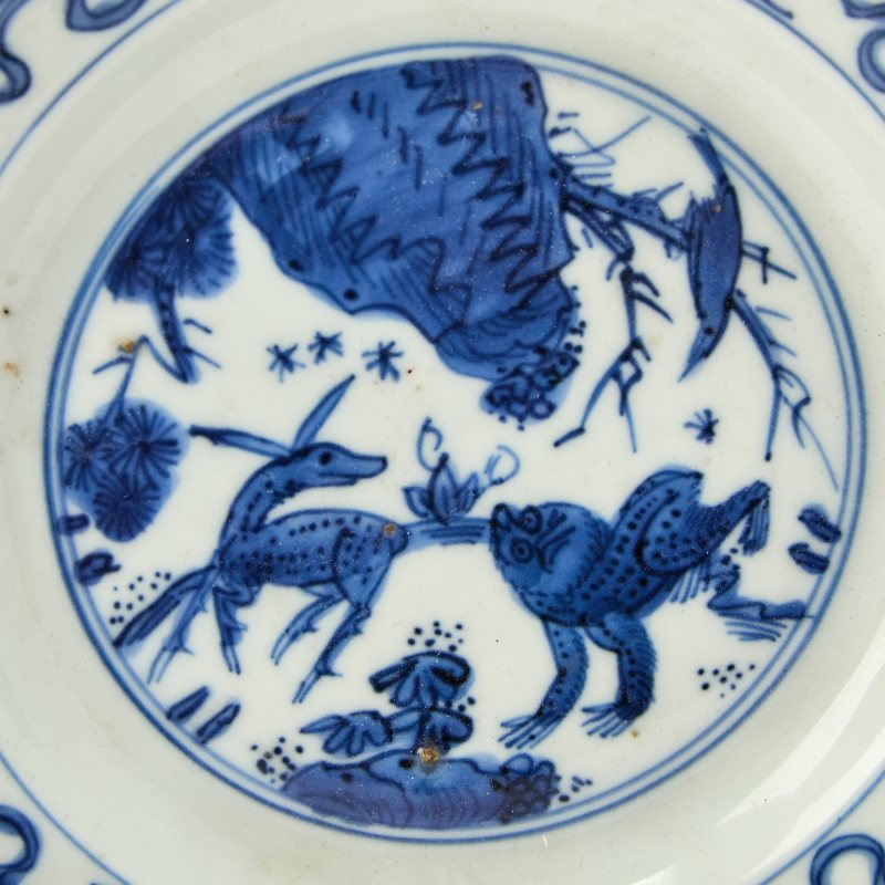 A Pair of Chinese Blue and White Saucer Dishes - 图4