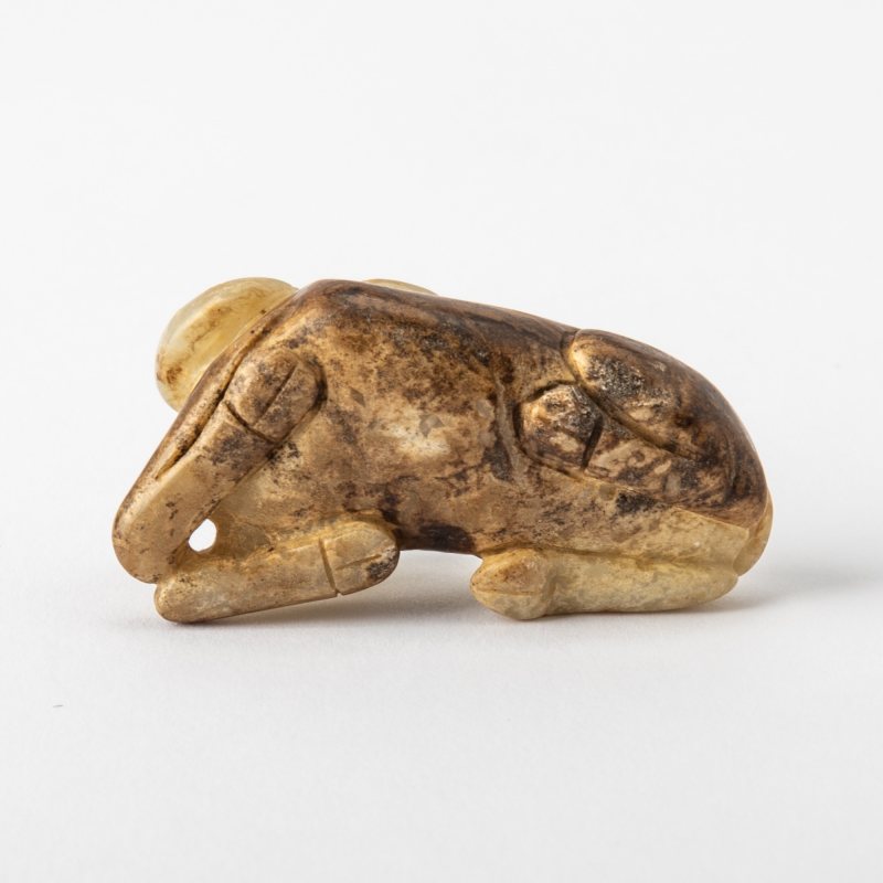 A Chinese Carved Jade Figure of an Ox - 图4