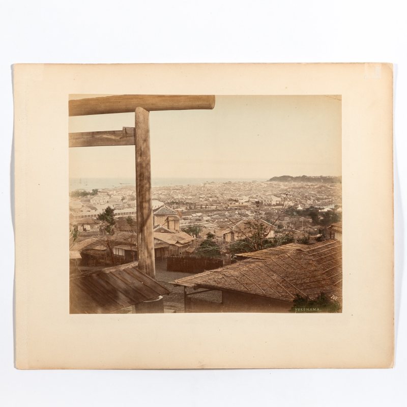 A Group of Japanese Albumen Prints Depicting Architectural and Man-made Structures - 图5
