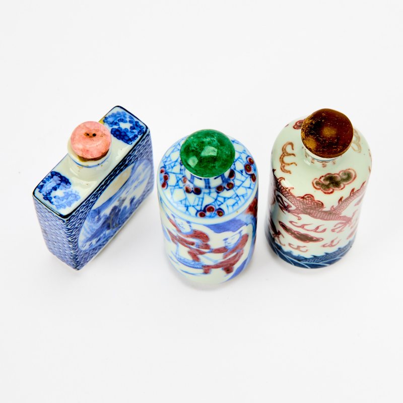 Three Blue and White and Copper Red Porcelain Snuff Bottles - 图3