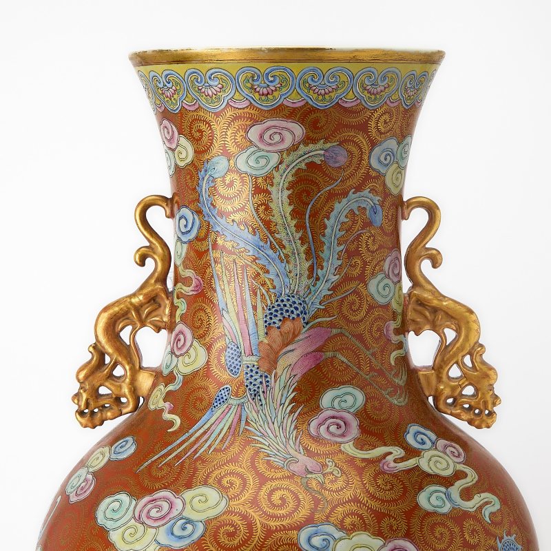A Large and Finely-Decorated Chinese Famille Rose Porcelain Vase - 图6