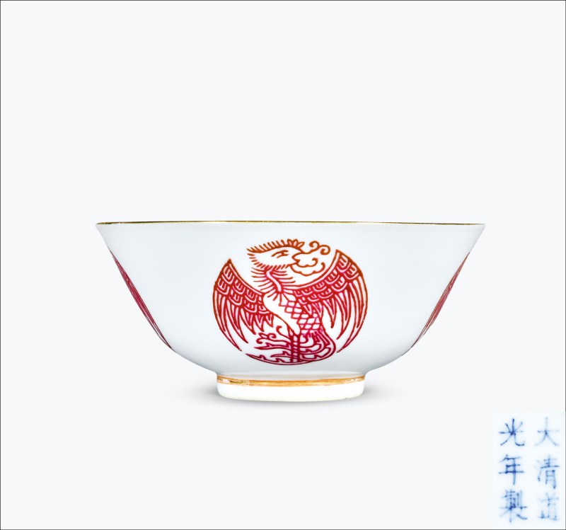 清晚期 胭脂红团凤纹碗