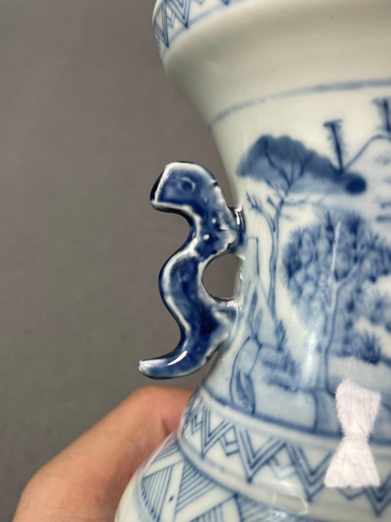 清晚期 青花人物故事图双耳盘口尊 - 图3