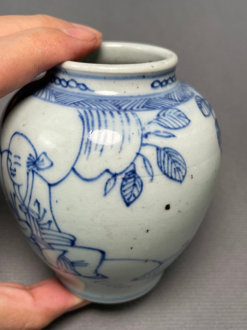 明万历 青花铁线描高士图小罐 - 图6