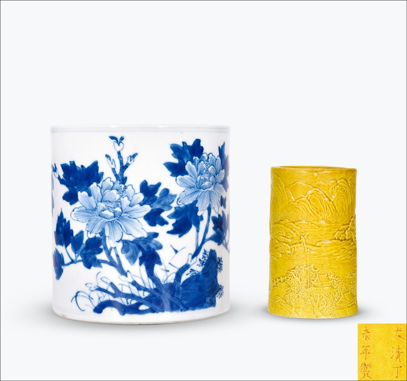 清光绪三十三年（1907年）、清晚期 黄釉雕瓷山水纹笔筒、青花花卉纹笔筒各一件