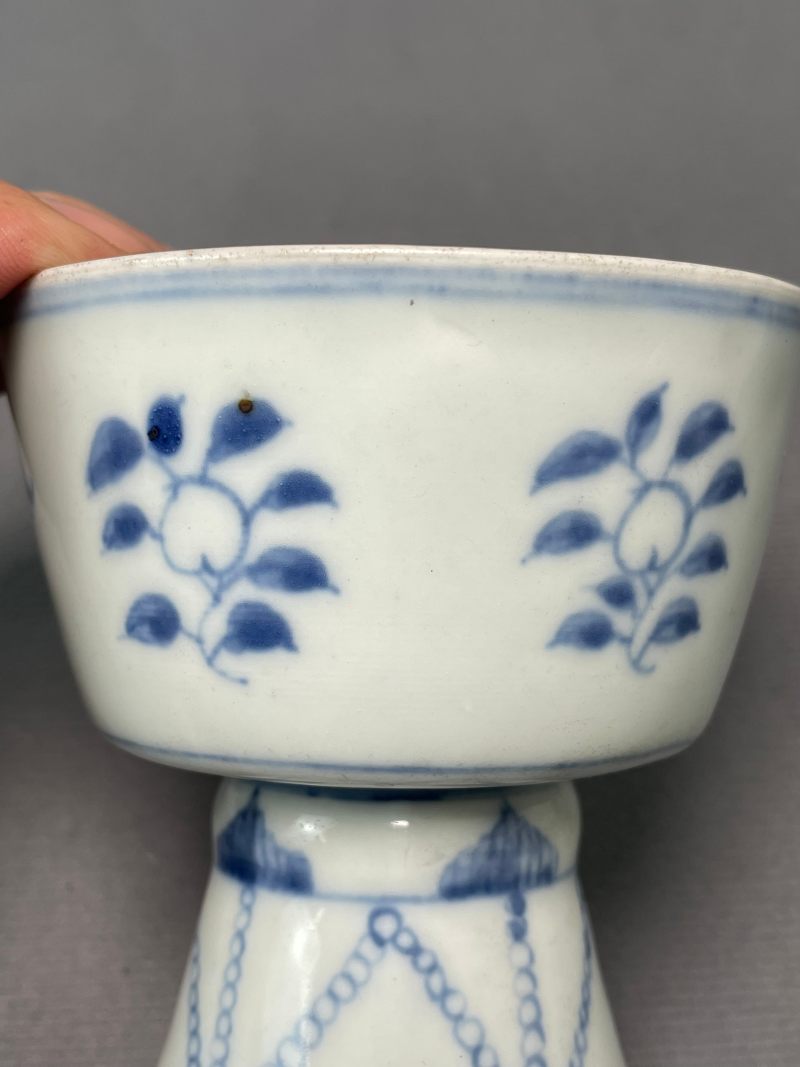 清雍正 青花大吉图高足杯 - 图9