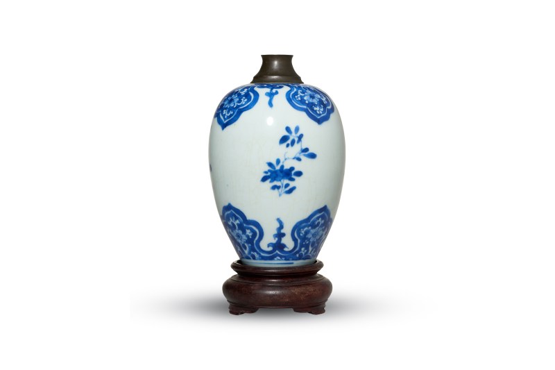 清康熙 青花花卉纹小罐（带木座） - 图1