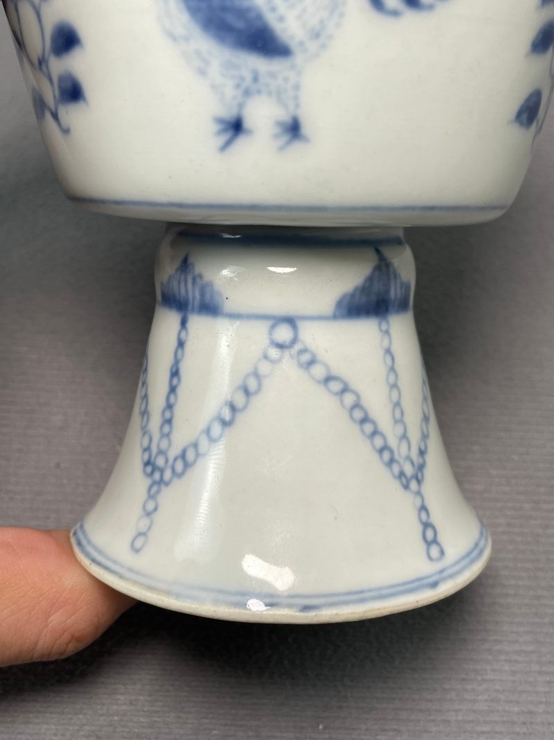 清雍正 青花大吉图高足杯 - 图11