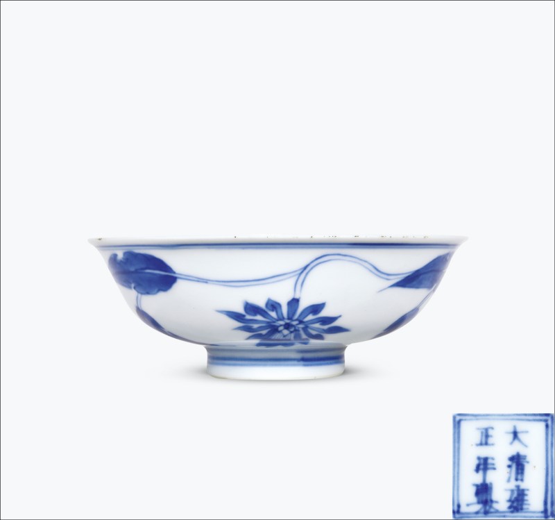 清雍正 青花缠枝莲纹小碗
