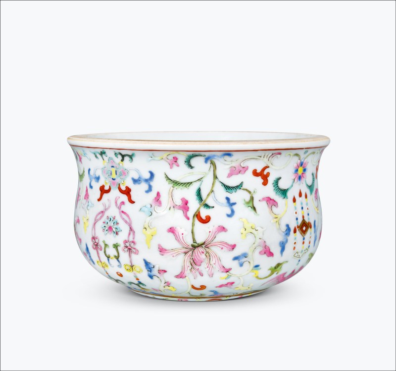 清乾隆 洋彩缠枝花卉福庆如意纹炉
