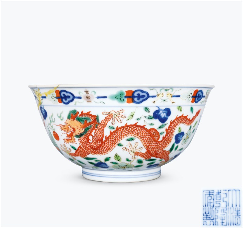 清乾隆 五彩龙凤纹碗