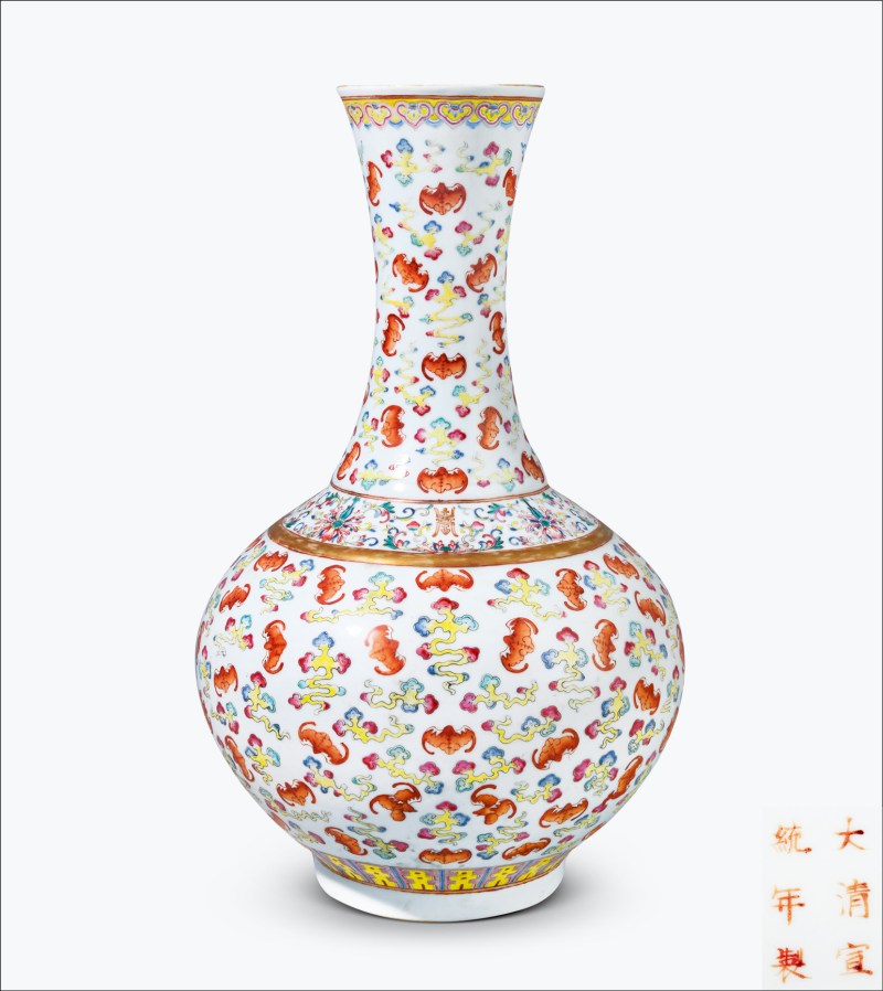 清宣统 粉彩洪福齐天图赏瓶