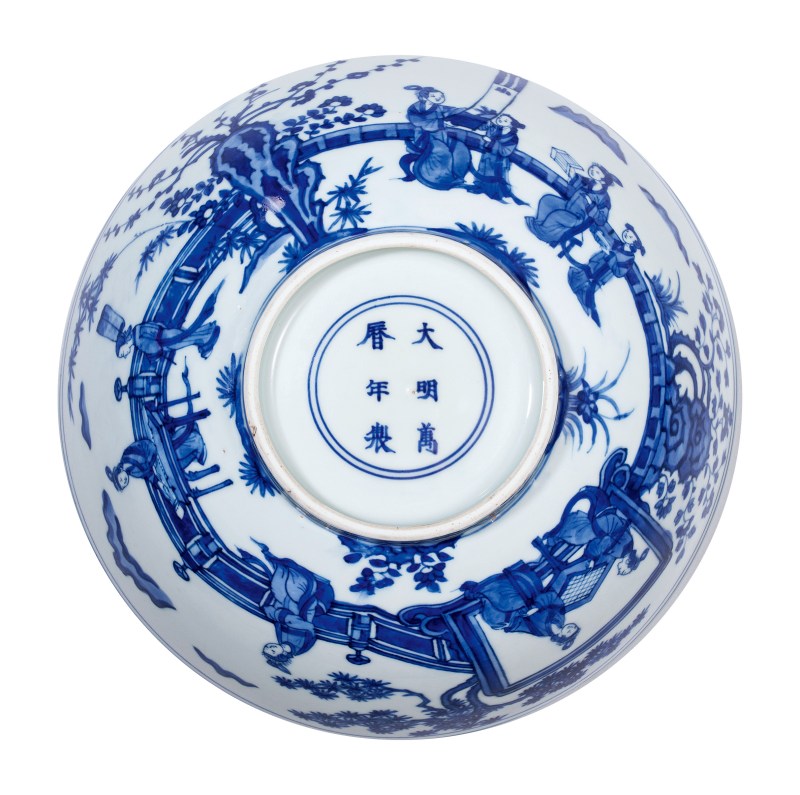 明万历 青花琴棋书画四艺图大碗 - 图2