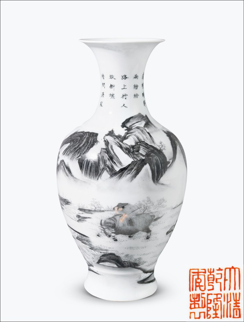 民国 矾红墨彩牧牛童子诗文瓶