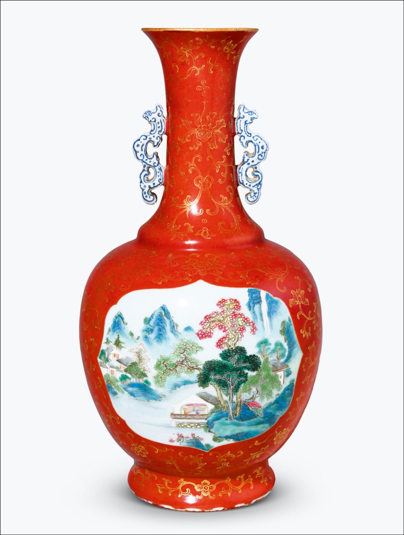 清乾隆 珊瑚红地描金花卉开光粉彩山水人物纹螭耳瓶