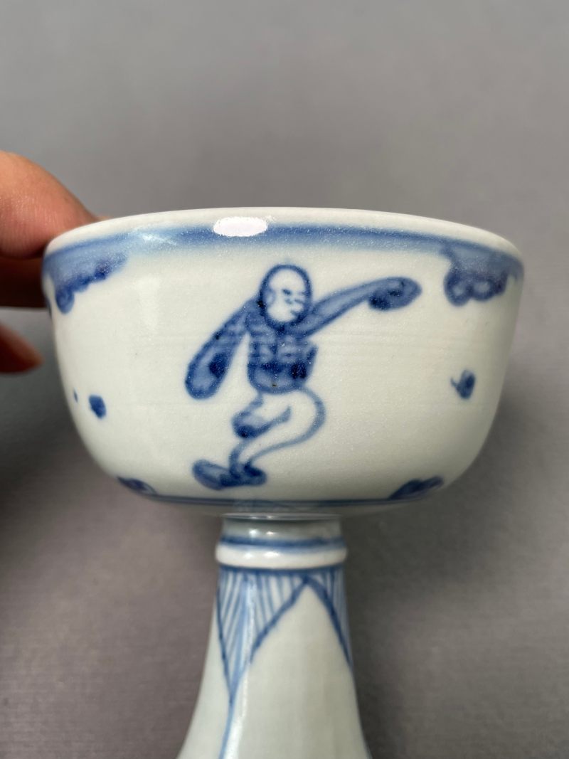 明天启 眀天启 青花婴戏图高足杯 - 图7